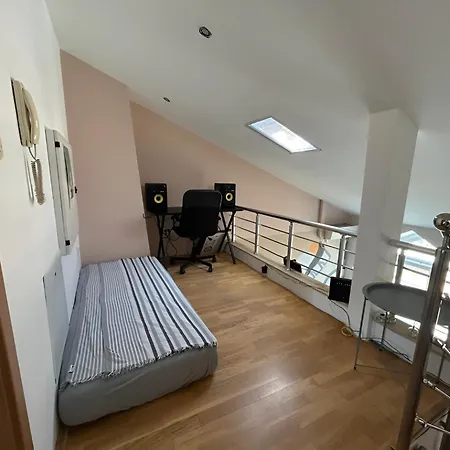 Loft On Of Bohemian Quarter Skopje