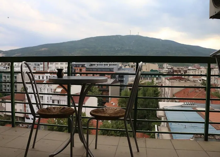 Loft On Of Bohemian Quarter Appartamento *