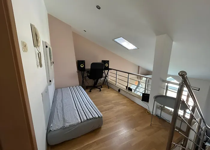 Loft On Of Bohemian Quarter Skopje